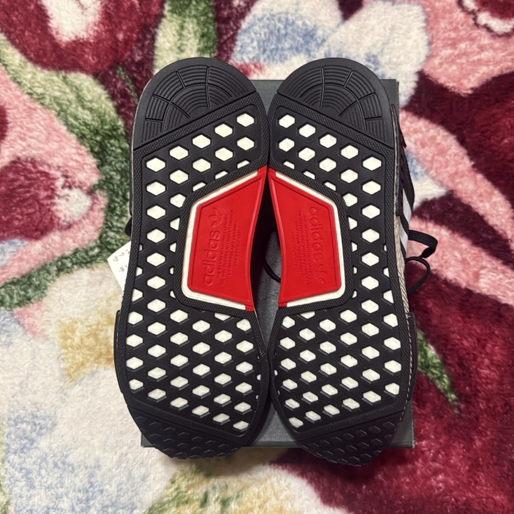 Adidas NMD_R1 - Picture 3 of 6
